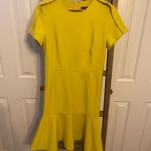 Banana Republic Banana Dress Size 6; Very classy!